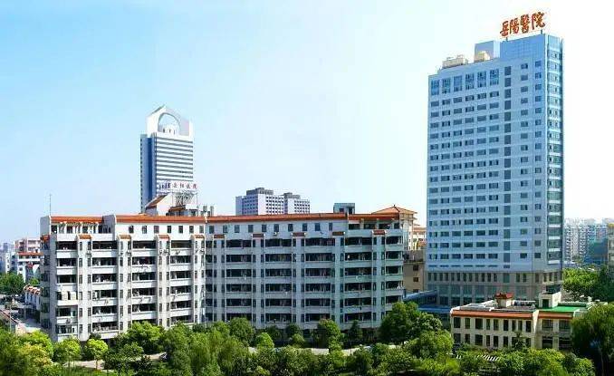 醫院共享陪護柜一物多用，便醫惠民！