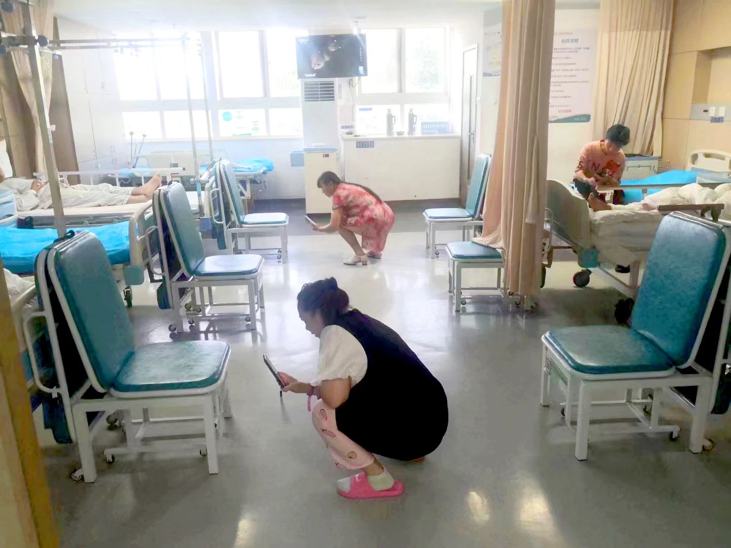 醫(yī)院共享陪護(hù)床：配套便民服務(wù)  滿(mǎn)足剛性需求