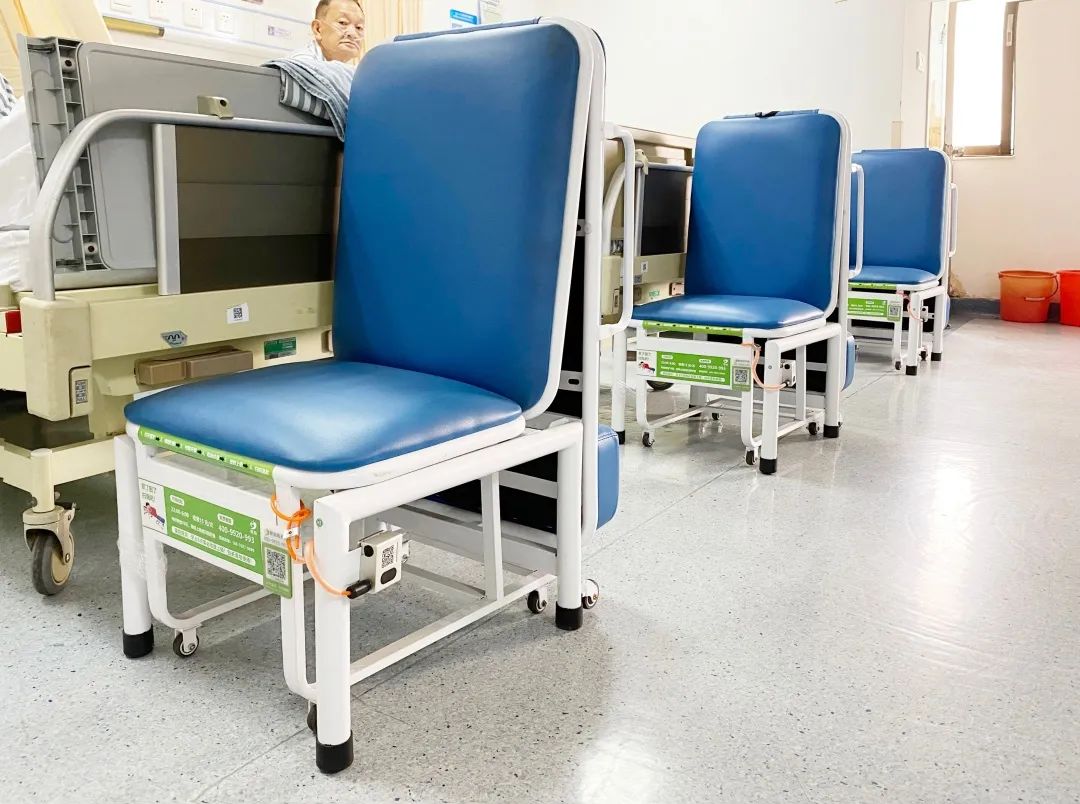 重塑陪護(hù)新生態(tài)：愛(ài)陪共享陪護(hù)床，醫(yī)院陪護(hù)的最佳伙伴